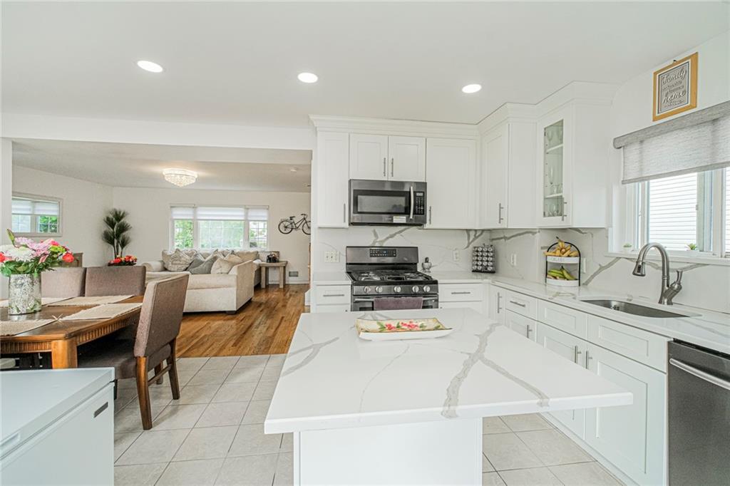 6 Raymond Place, Staten  Island, New York, 10310 image 12