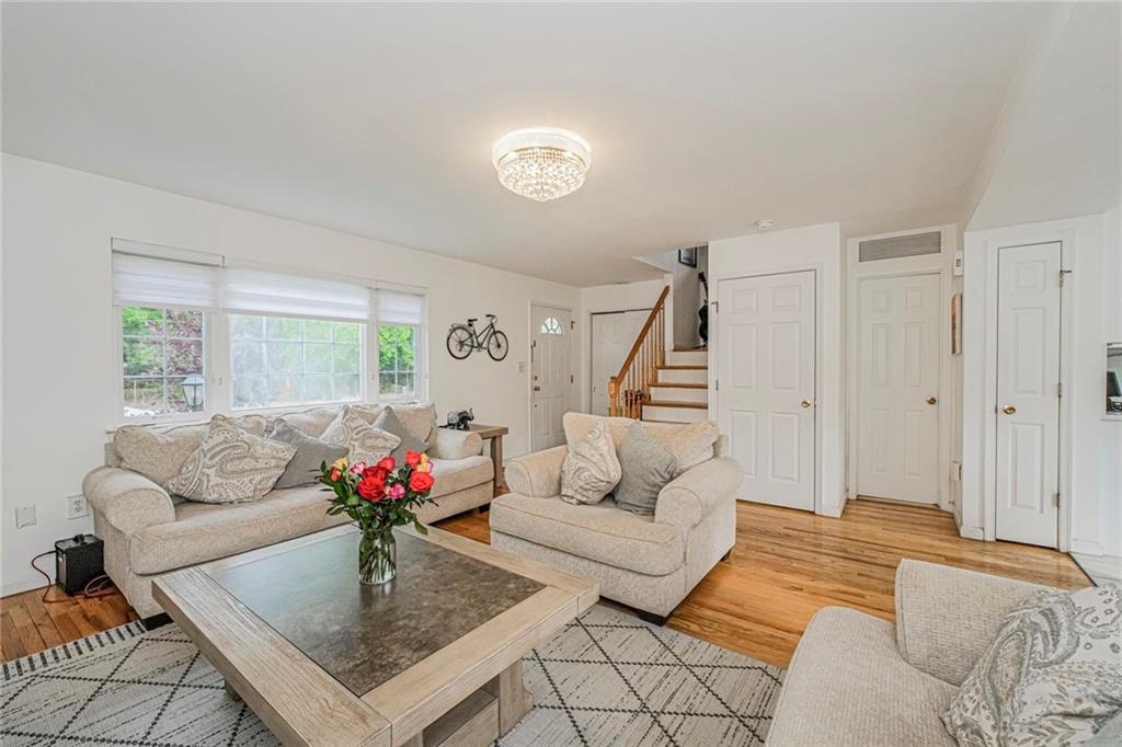 6 Raymond Place, Staten  Island, New York, 10310 image 6