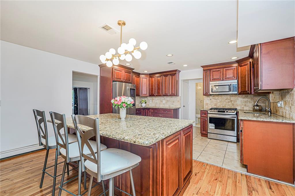 558 Main Street, Staten  Island, New York, 10307 image 16