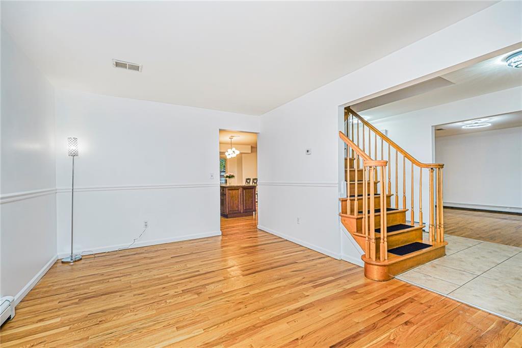 558 Main Street, Staten  Island, New York, 10307 image 27