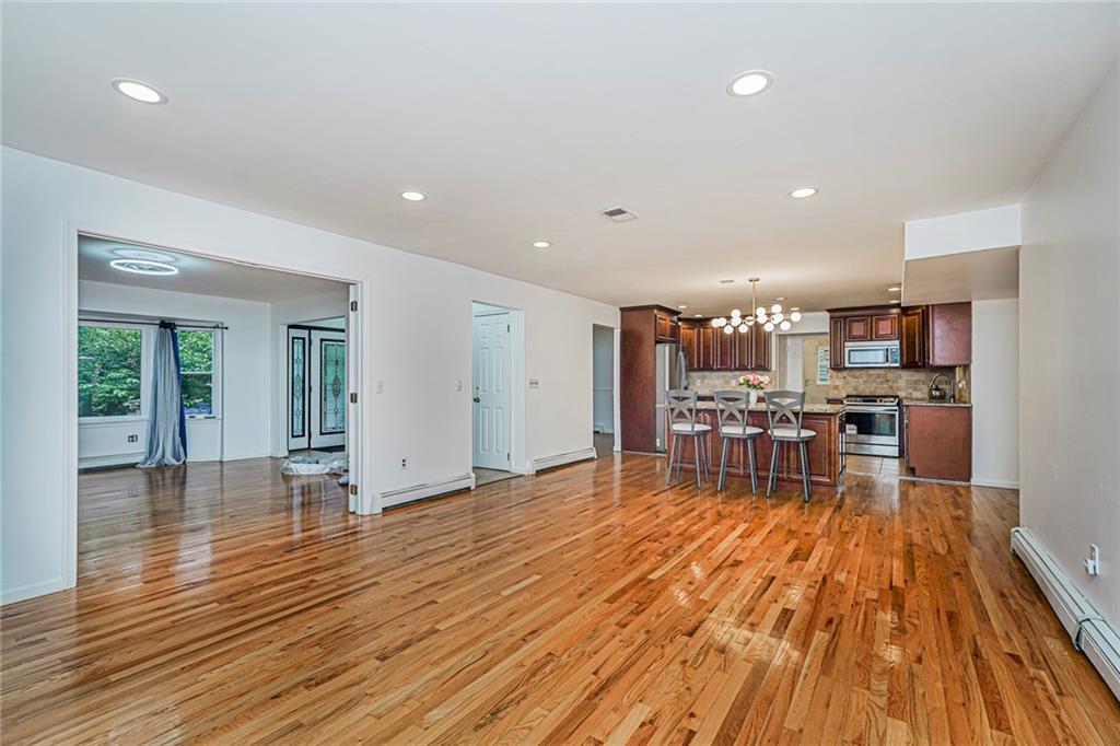 558 Main Street, Staten  Island, New York, 10307 image 9