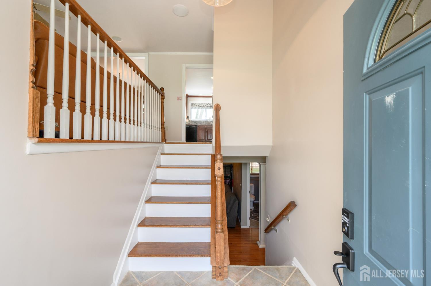 387 Suburban Drive Image 3