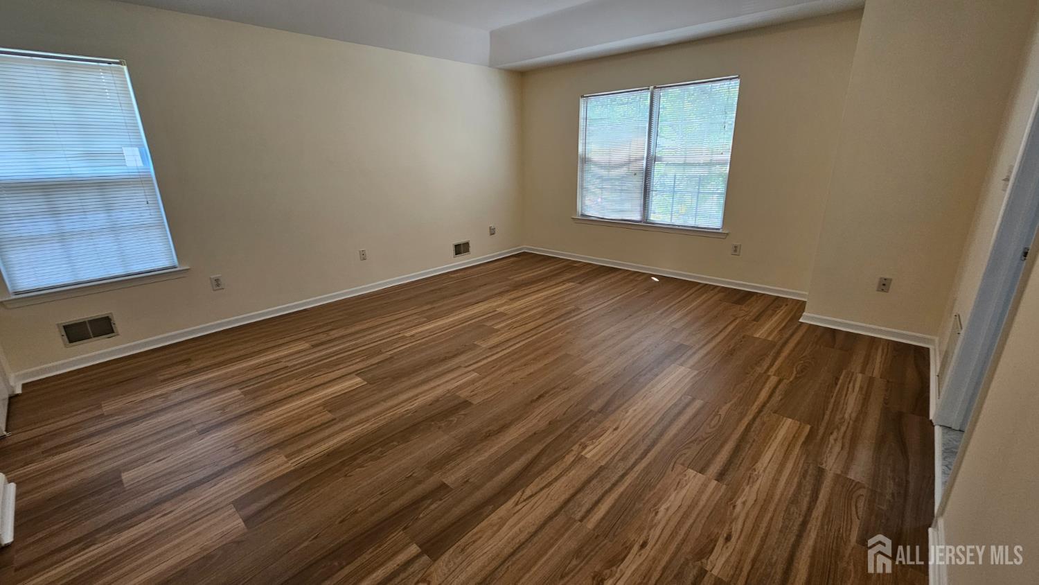 405 Cobblestone Court, South Brunswick, NJ, 08852 image 24