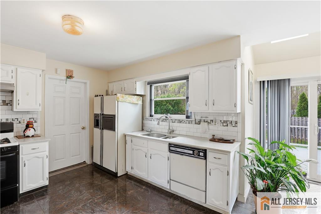 40 La Valencia Road, Old Bridge, NJ, 07726 image 6