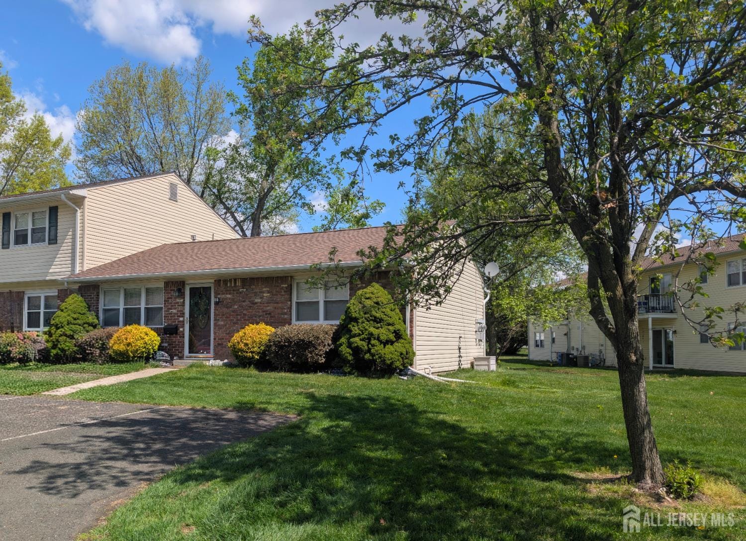 54 Galewood Drive Image 2