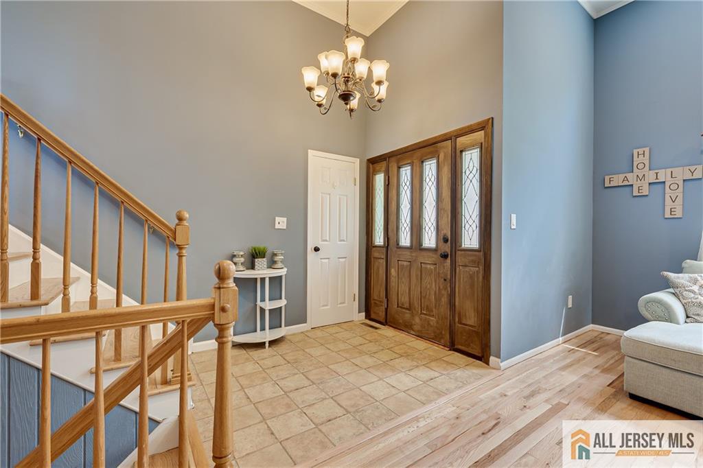 2 Jay Court Image 3
