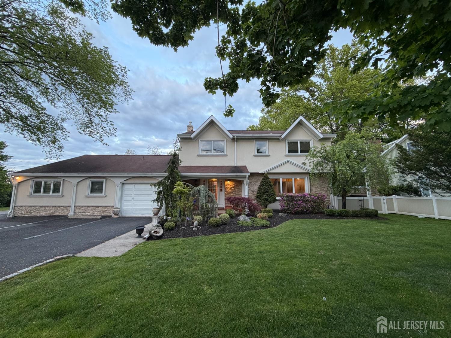 688 Grove Avenue, Edison, NJ, 08820