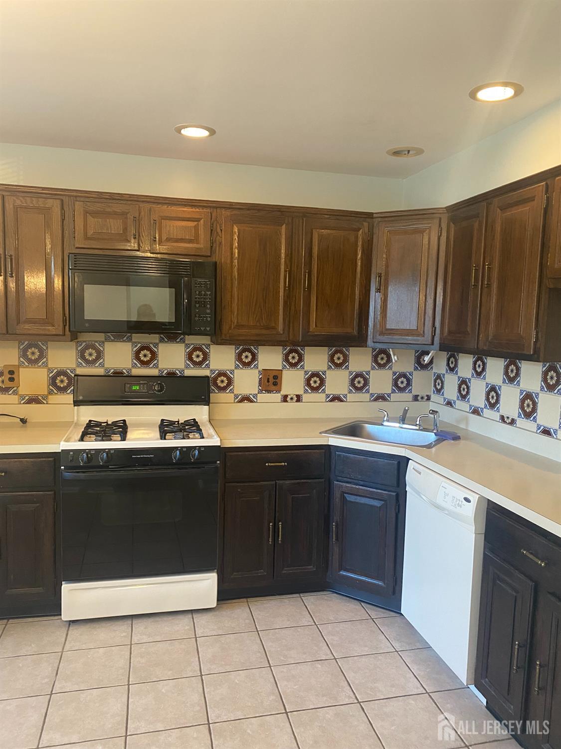 264 Palombi Court Image 3